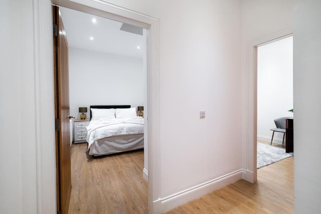 2 Bed 2 Bath Spacious Apartment In Central Αμπερντήν Εξωτερικό φωτογραφία